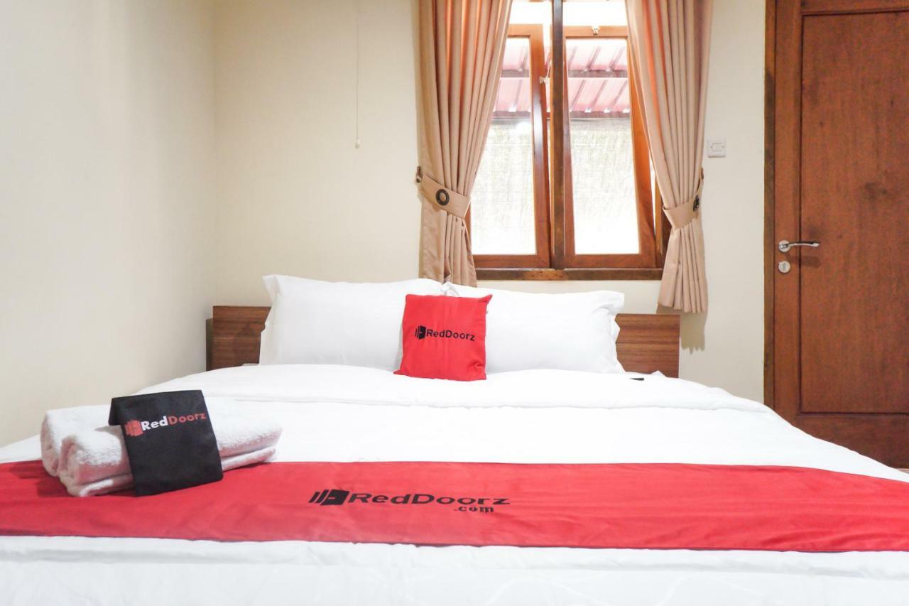 Reddoorz Syariah Near Exit Tol Malang Hotel Kültér fotó
