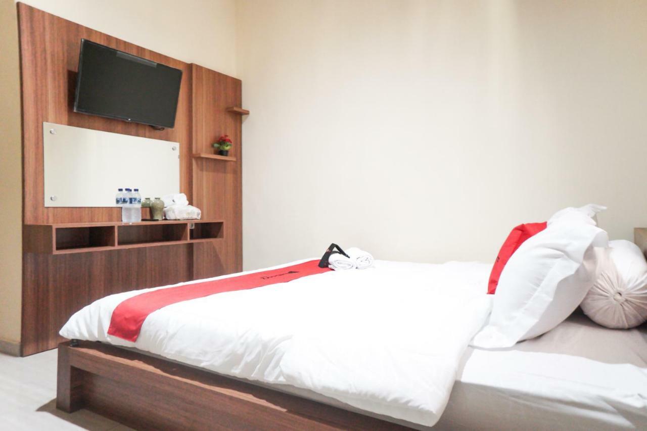 Reddoorz Syariah Near Exit Tol Malang Hotel Kültér fotó