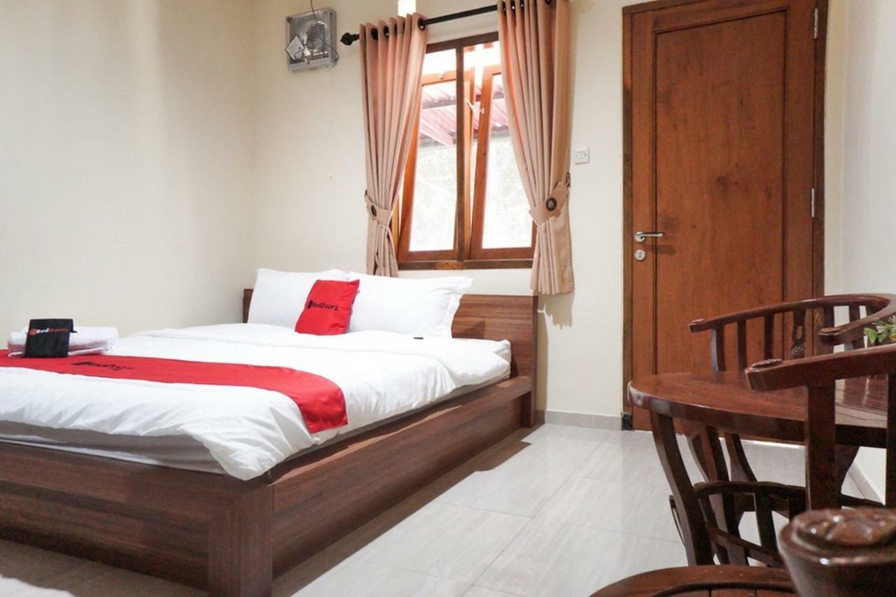 Reddoorz Syariah Near Exit Tol Malang Hotel Kültér fotó